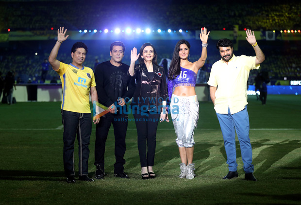WOW! Salman Khan and Katrina Kaif rock the show at ISL’s opening ceremony (1)