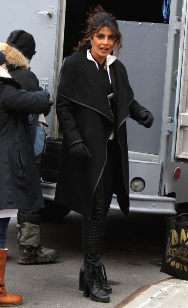 Check out Priyanka Chopra beats the cold weather on the sets of Quantico in NYC (2)