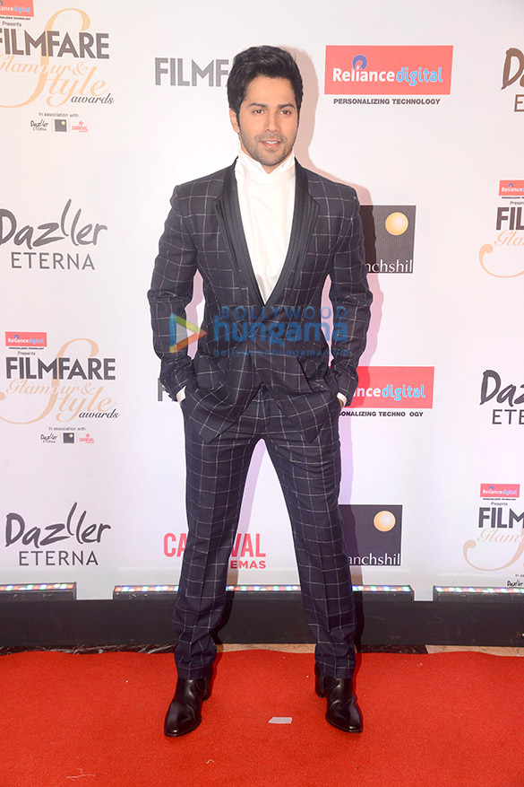 Filmfare Glamour and Style Awards 2017 (6)