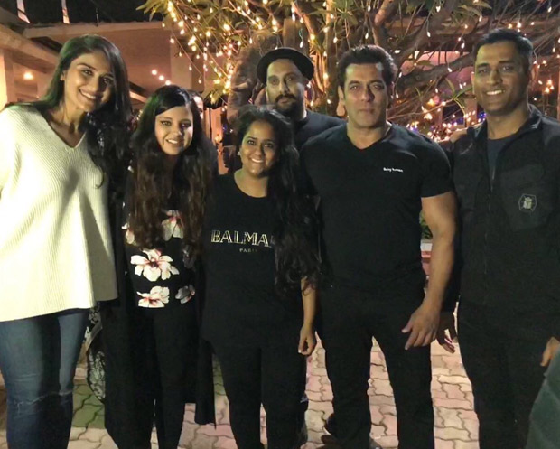 #HappyBirthdaySalmanKhan Salman parties with MS Dhoni, and others; dances on 'Baby Ko Bass Pasand Hai' and ‘Shape Of You’ (2)