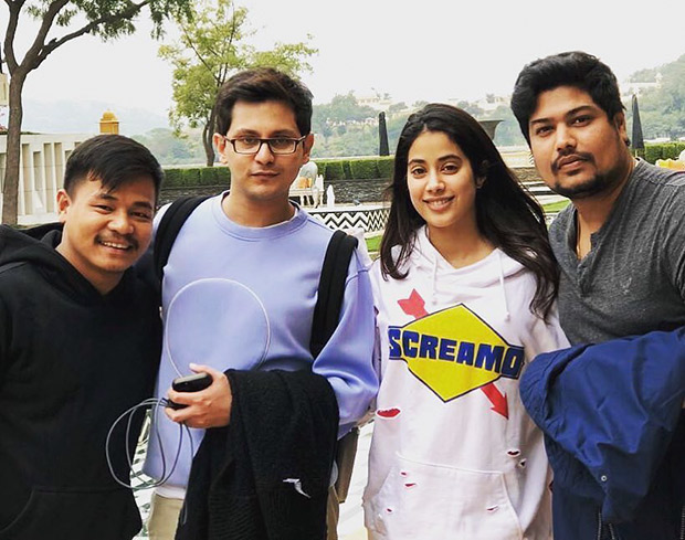 Janhvi Kapoor spotted going out for lunch with Dhadak’s crew members