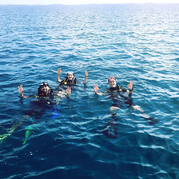 Newlyweds Zaheer Khan and Sagarika Ghatge go diving during their honeymoon in Maldives (1)