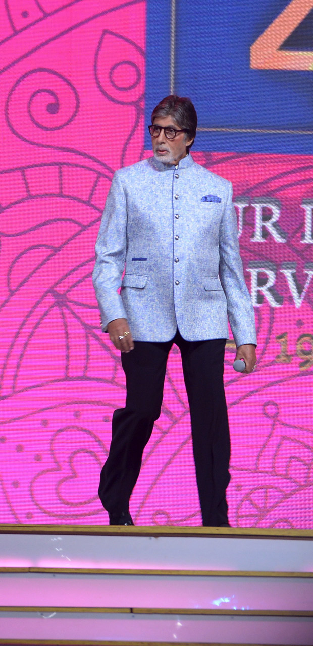 RIL 40 Shah Ru ATV; Amitabh Bachchan plays KBC with Ambani kids at the grand celebration