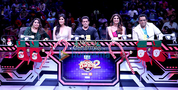 Salman Khan and Katrina Kaif wow the audience on the sets of Super Dancer (4)