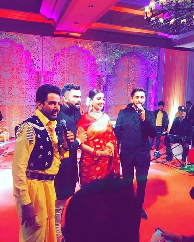 WATCH Anushka Sharma and Virat Kohli groove together on Gurdaas Maan's music at their Delhi reception (2)
