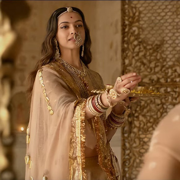 did you know deepika padukone wore 14 gorgeous jewels in the song ‘ek dil ek jaan’ in padmaavat! read the exclusive deets right here!