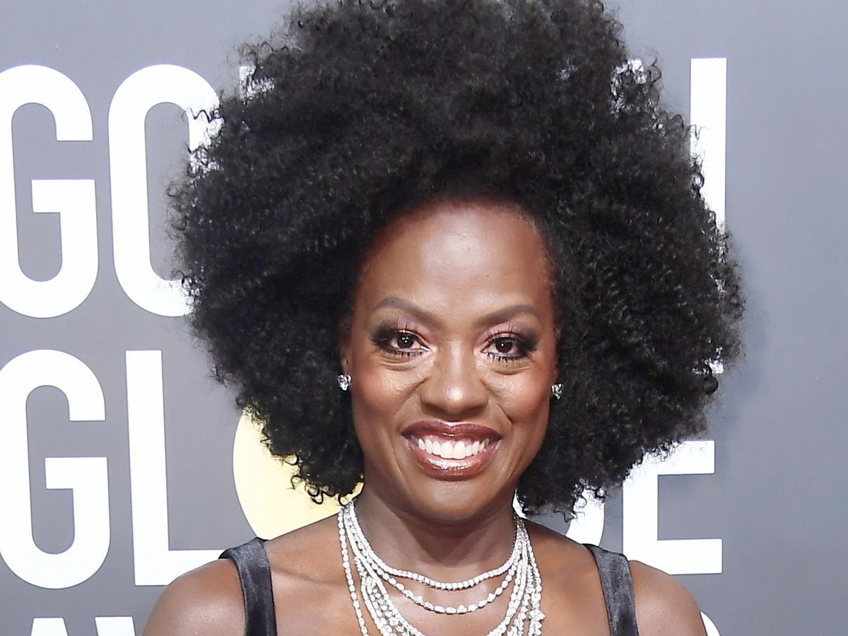 why viola davis’ afro at the golden globes is so important