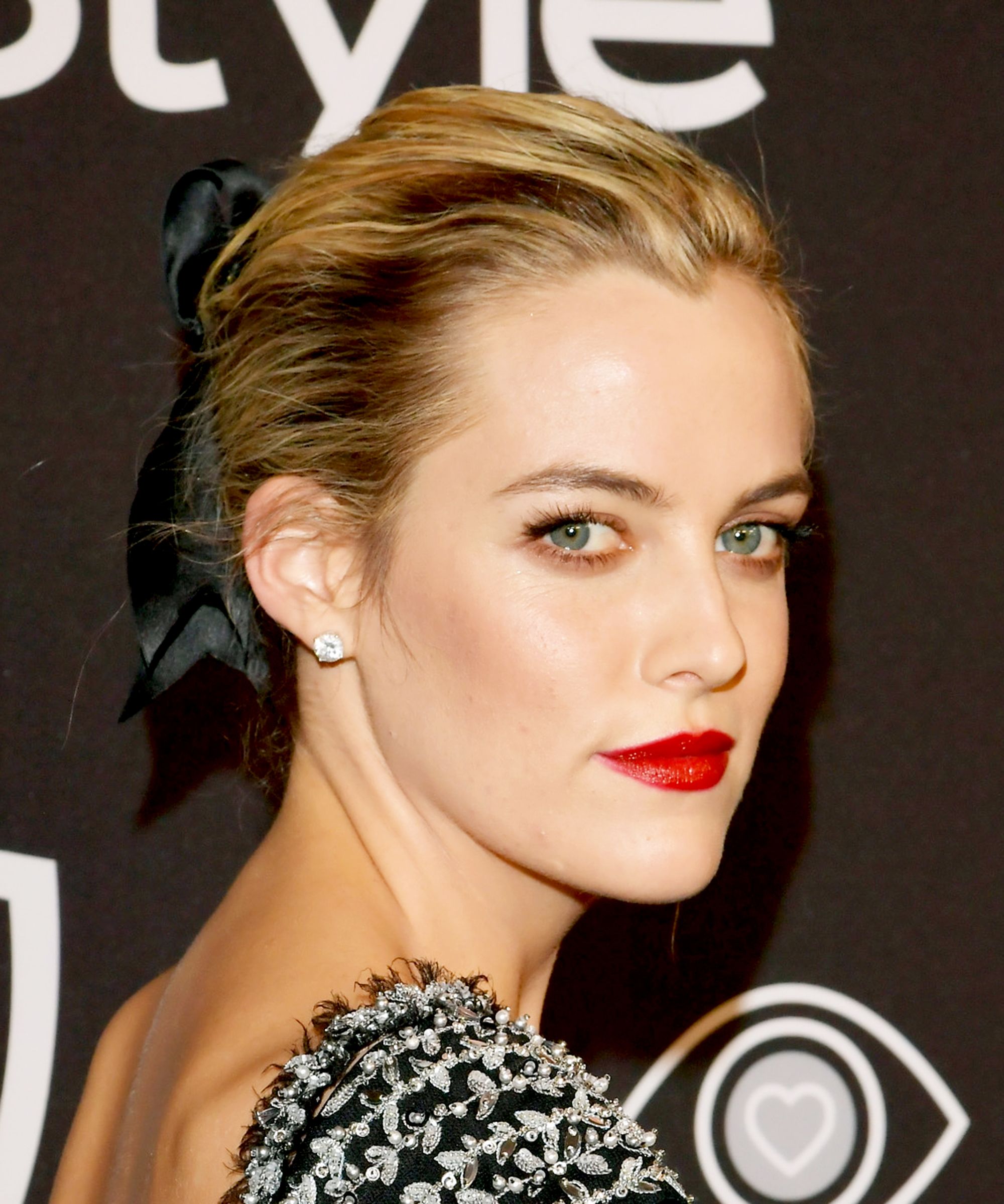 the runway hair trend we can’t believe hollywood is loving