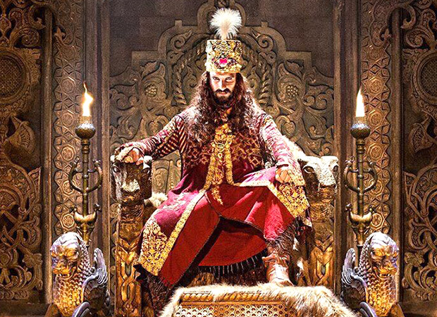 karni sena clears padmaavat; accepts film glorifies rajput valour