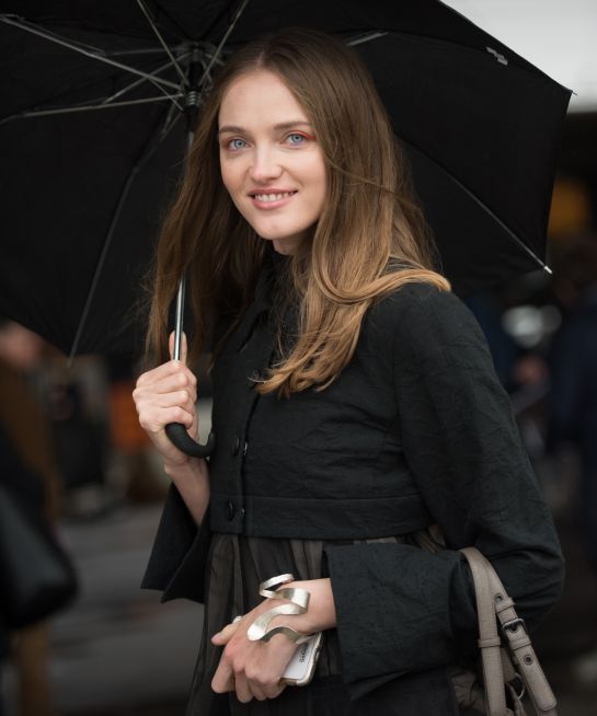 bold beauty looks are ruling nyfw street style & it’s so refreshing