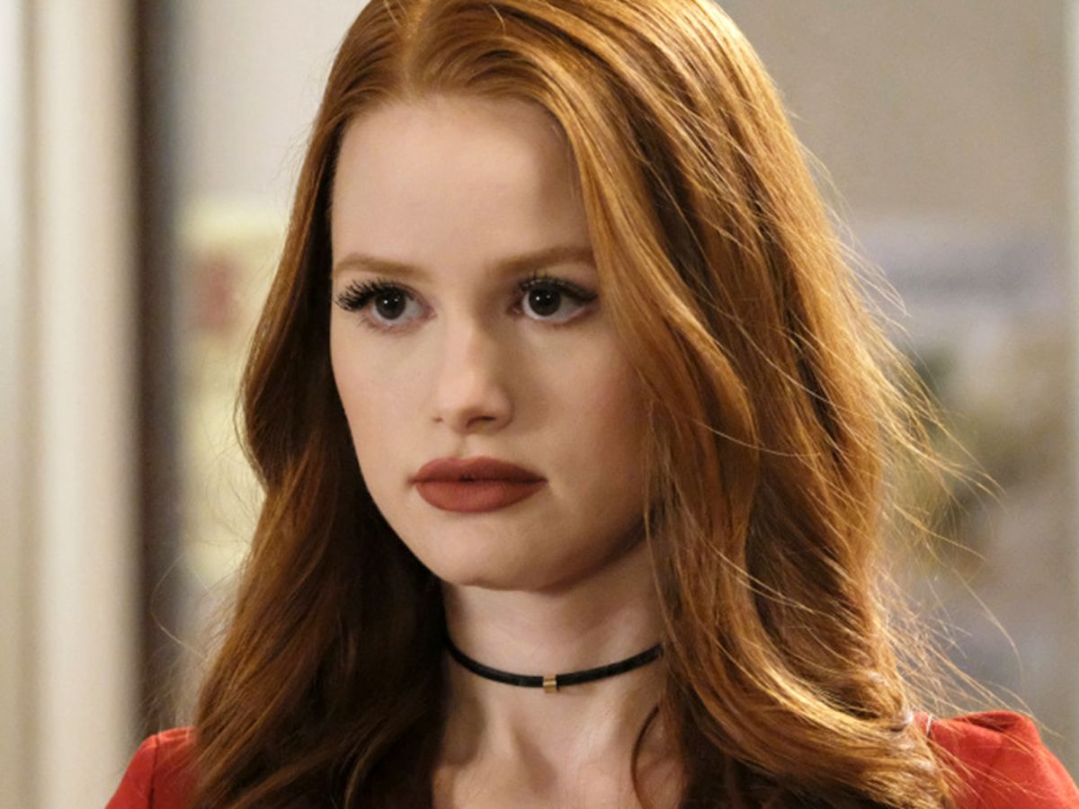 so this is why cheryl blossom always wears red lipstick