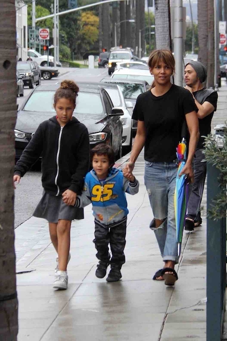 halle berry is successfully keeping her exes apart