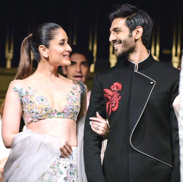 Kartik Aaryan makes Kareena Kapoor BLUSH hard