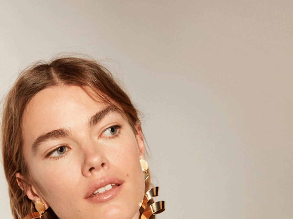 the accessory all fashion girls will be wearing this spring