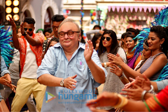 WOW! Rishi Kapoor croons for the first time in 102 Not Out