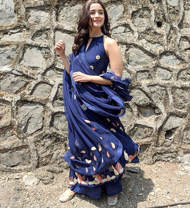 dimpled cheeks, twinkly eyes and pretty blue dress – alia bhatt made our hearts skip a beat!