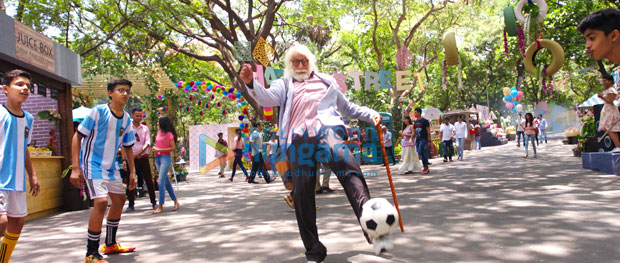 Amitabh Bachchan surprised kids with his exemplary football skills during the shoot of 102 Not Out