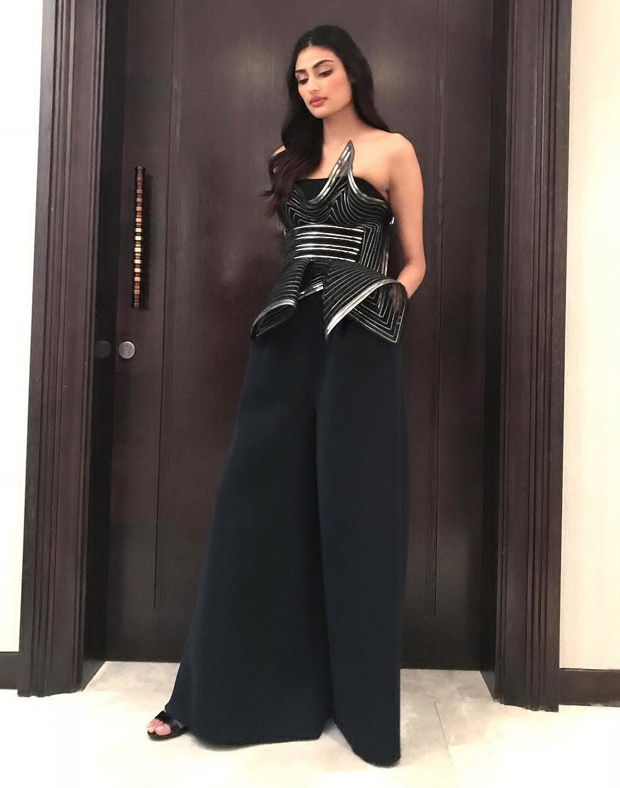 Athiya Shetty clinches the Fashion Icon Award by Outlook magazine