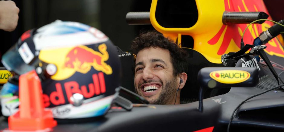 daniel ricciardo charges to chinese grand prix victory for red bull lewis hamilton finishes fourth