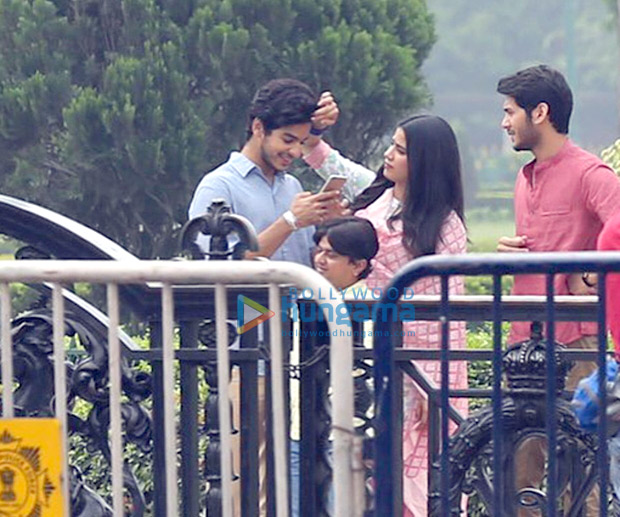 Janhvi Kapoor and Ishaan Khatter spark dating rumours after holding hands on the sets of Dhadak