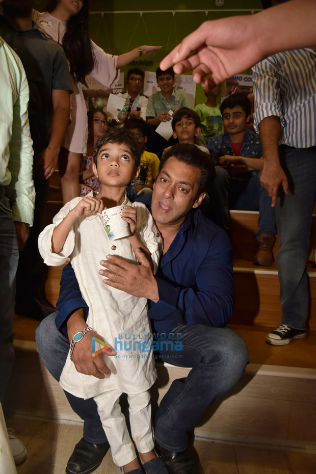 Salman Khan does charity for kids straight after jail (see pictures)