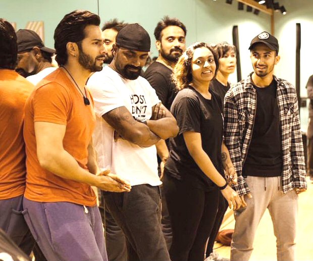 Varun Dhawan starts shooting for Kalank, shares yet another picture from a prep session