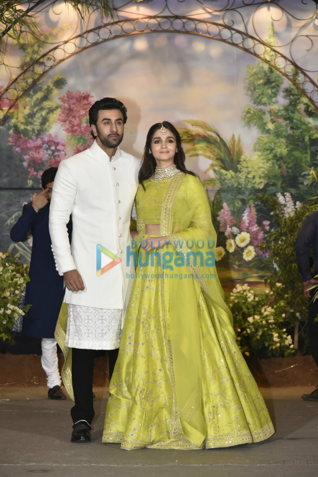 Adding fuel to dating rumours, Ranbir Kapoor and Alia Bhatt came together for Sonam Kapoor and Anand Ahuja's reception