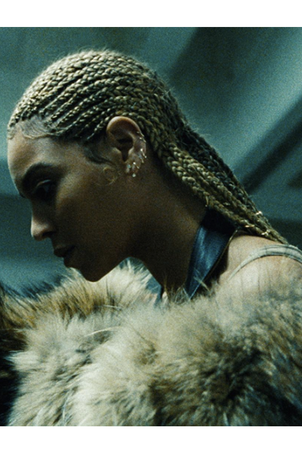 9 times beyoncé completely dropped the beauty mic