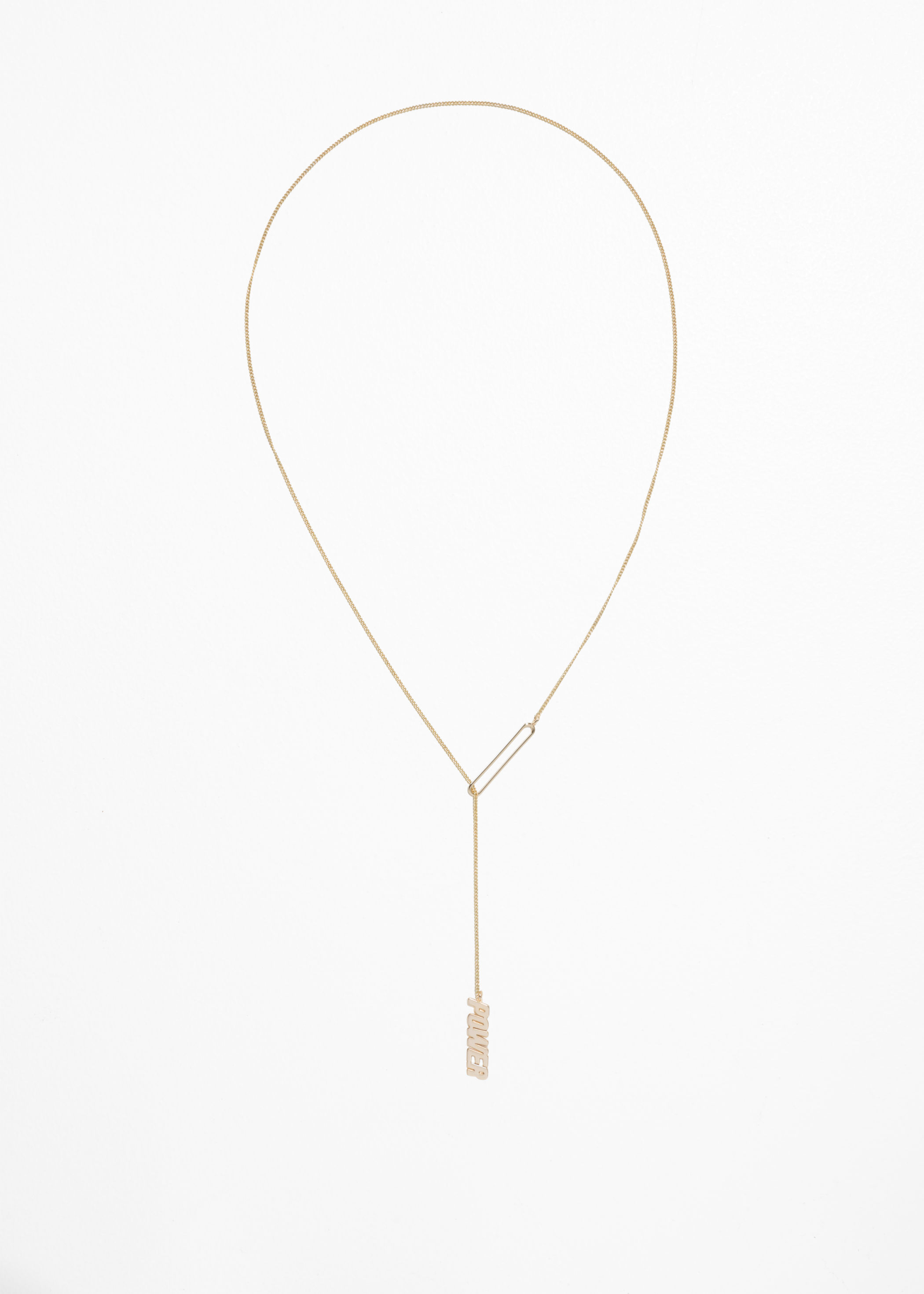 29 delicate necklaces now that we can show some skin again