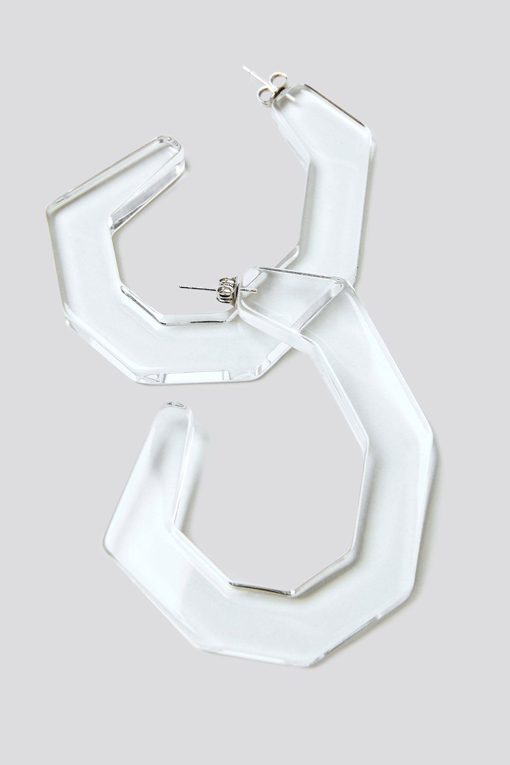 lucite hoop earrings are all the rage & we want in