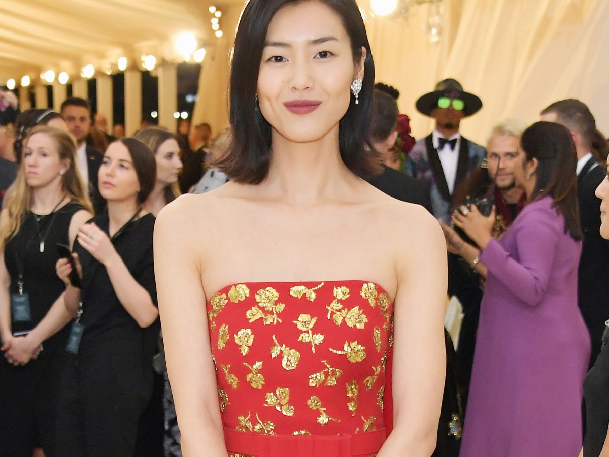 after 9 met galas, model liu wen is still having a ball