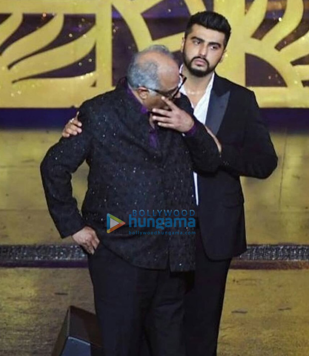 IIFA 2018: Boney Kapoor CRIES as late Sridevi receives special honour; Arjun Kapoor and Anil Kapoor comfort him