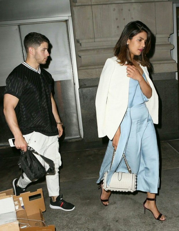 after attending family wedding, nick jonas and priyanka chopra make it a date night in new york