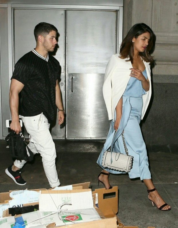 after attending family wedding, nick jonas and priyanka chopra make it a date night in new york