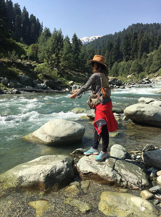 PHOTOS: Chitrangda Singh goes for a trek vacation to Kashmir