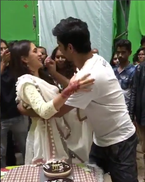 It's a wrap for Sushant Singh Rajput on Kedarnath; cuts a cake with Sara Ali Khan 