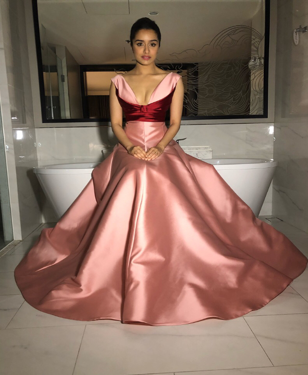 Shraddha Kapoor in Reem Acra for IIFA 2018 Awards