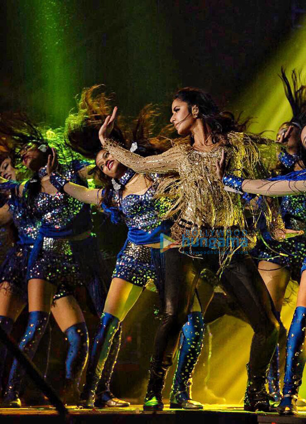 salman khan and katrina kaif enthrall with a ‘mashallah’ performance at da-bangg tour in atlanta