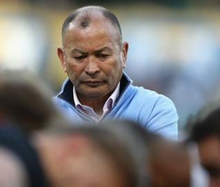 Eddie Jones England coach retains RFU support despite fifth straight defeat