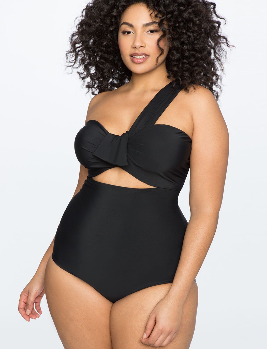 6 swimsuit trends made for plus-size women