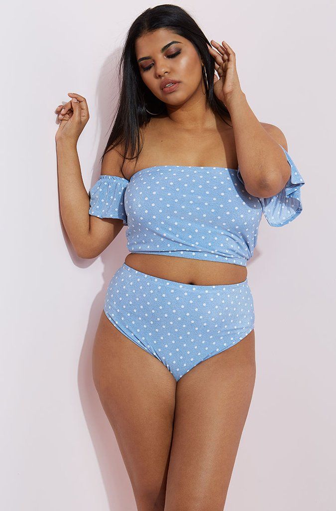 6 swimsuit trends made for plus-size women