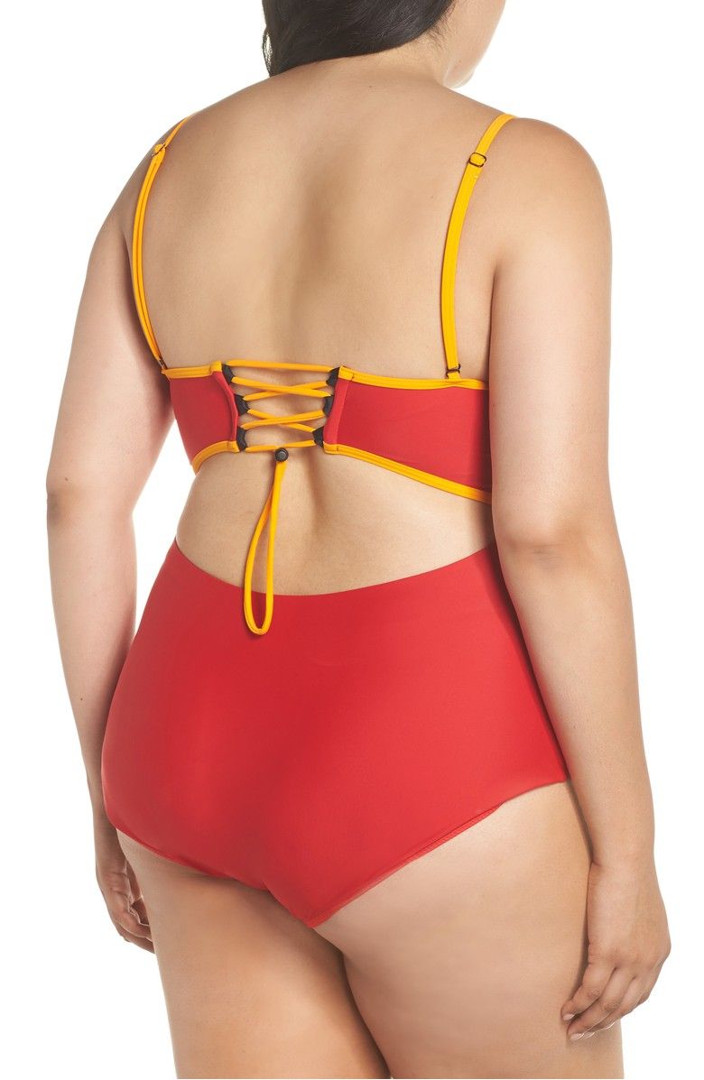 6 swimsuit trends made for plus-size women