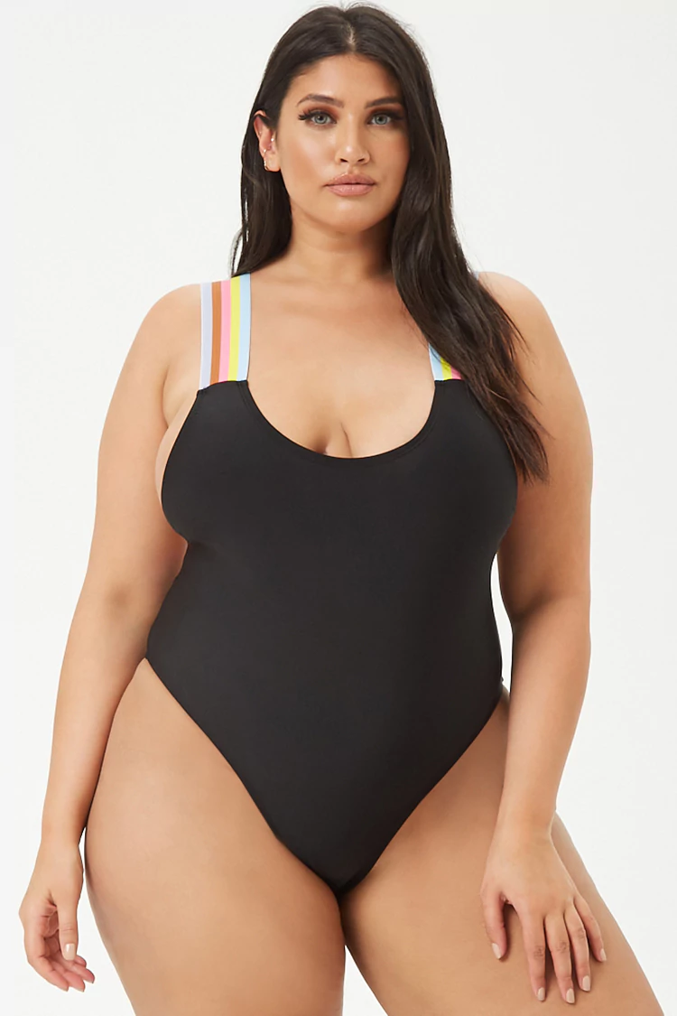 6 swimsuit trends made for plus-size women