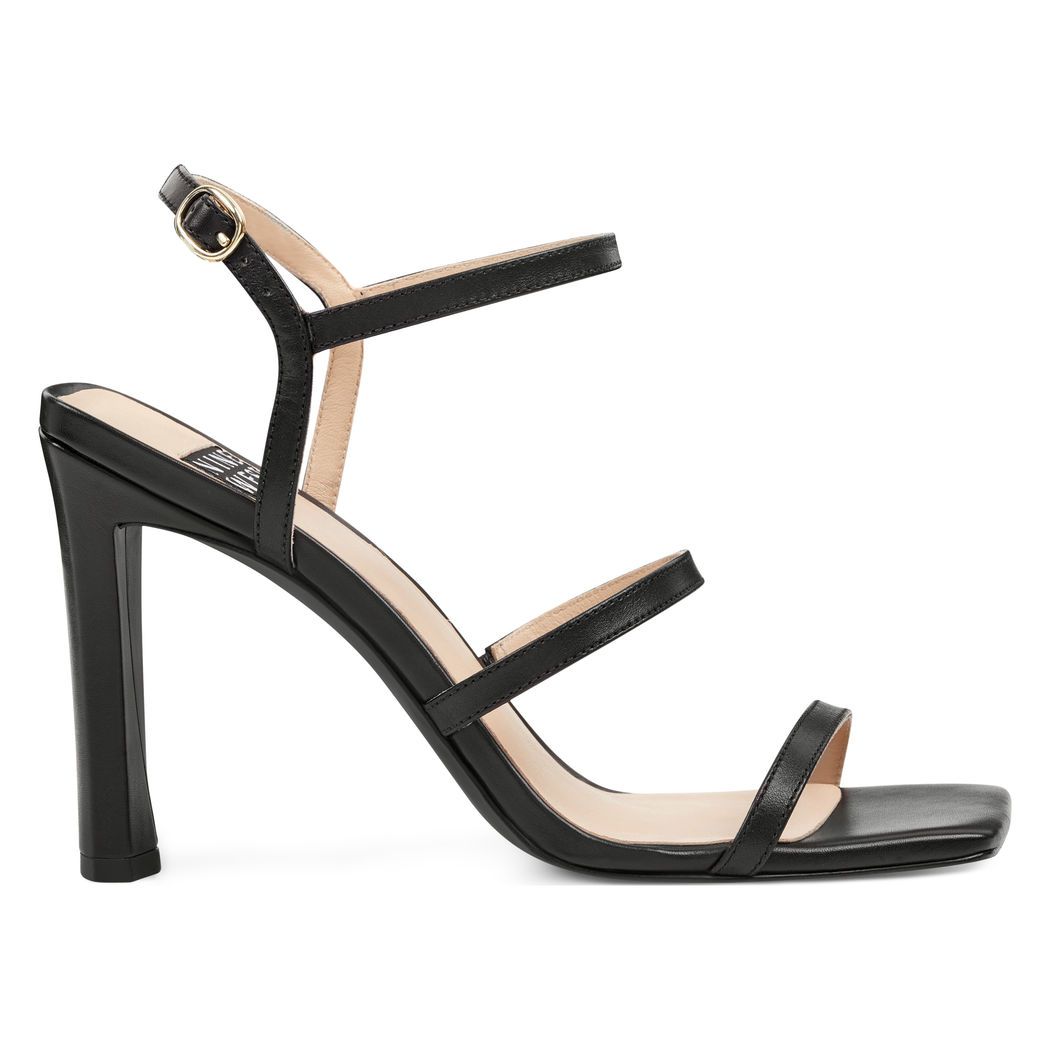 square toe sandals might be our favorite ’90s-inspired trend yet