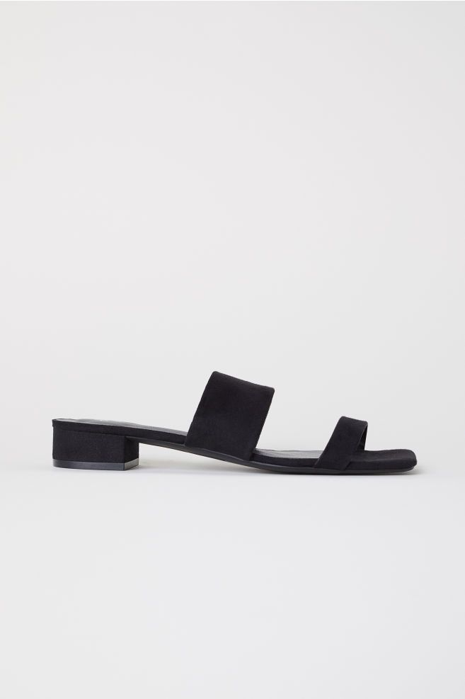 Square Toe Sandals Might Be Our Favorite '90s-Inspired Trend Yet