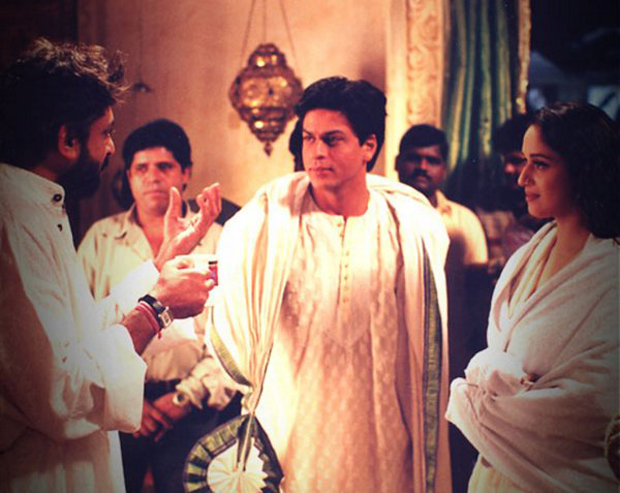 16 Years Of Devdas: Shah Rukh Khan and Madhuri Dixit are lost in an INTENSE conversation with Sanjay Leela Bhansali in this throwback pic