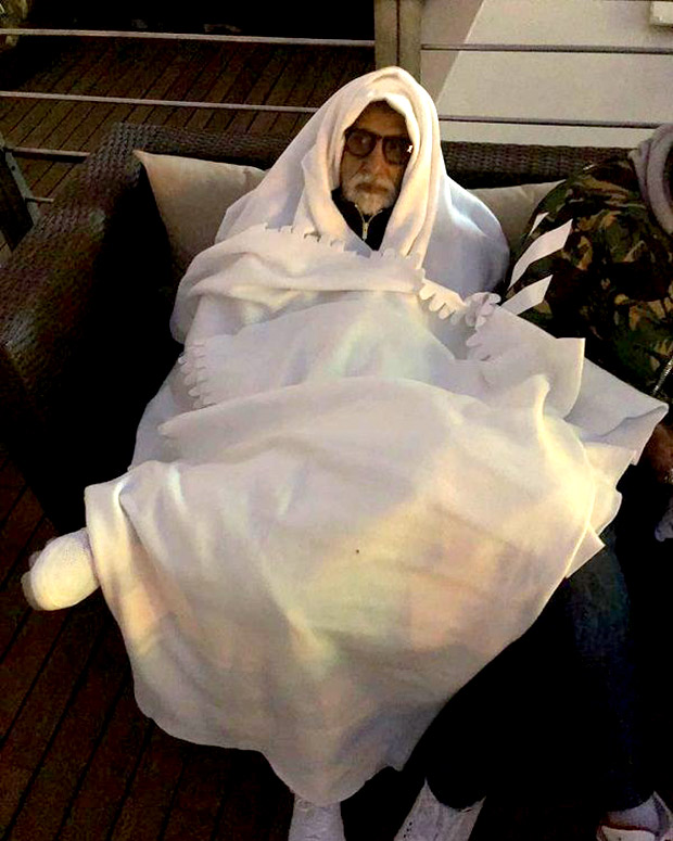 Amitabh Bachchan compares himself to ET in this hilarious post (see pic)