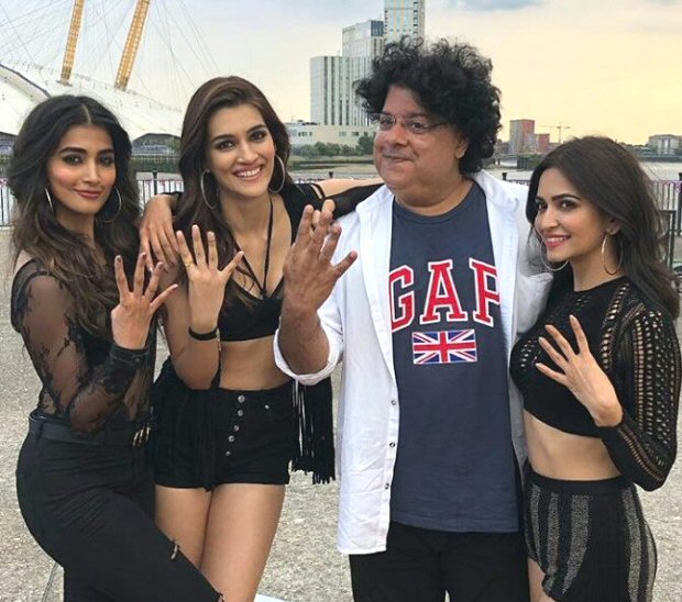 HOUSEFULL 4: Farah Khan shares pictures of Akshay Kumar, Kriti Sanon and Riteish Deshmukh from London