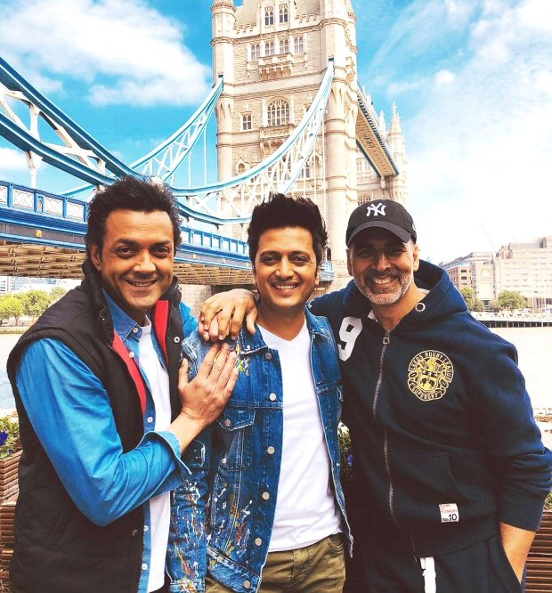 It’s a wrap for Housefull 4 team! Akshay Kumar, Kriti Sanon, Bobby Deol and others complete first schedule in London