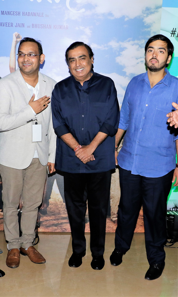 Mahaveer Jain hosts a special screening of 'Chalo Jeete Hain'